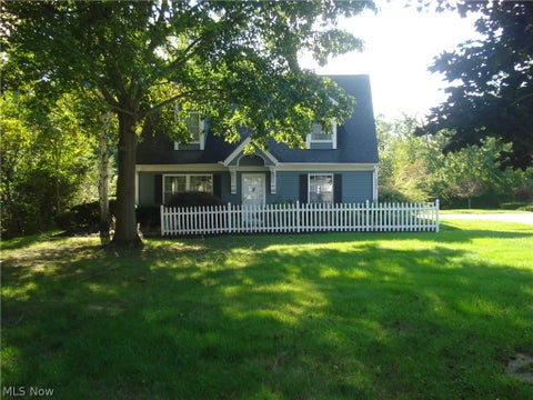 Condo For Sale - 7590 Andrea Drive<br/> Mentor, OH 44060