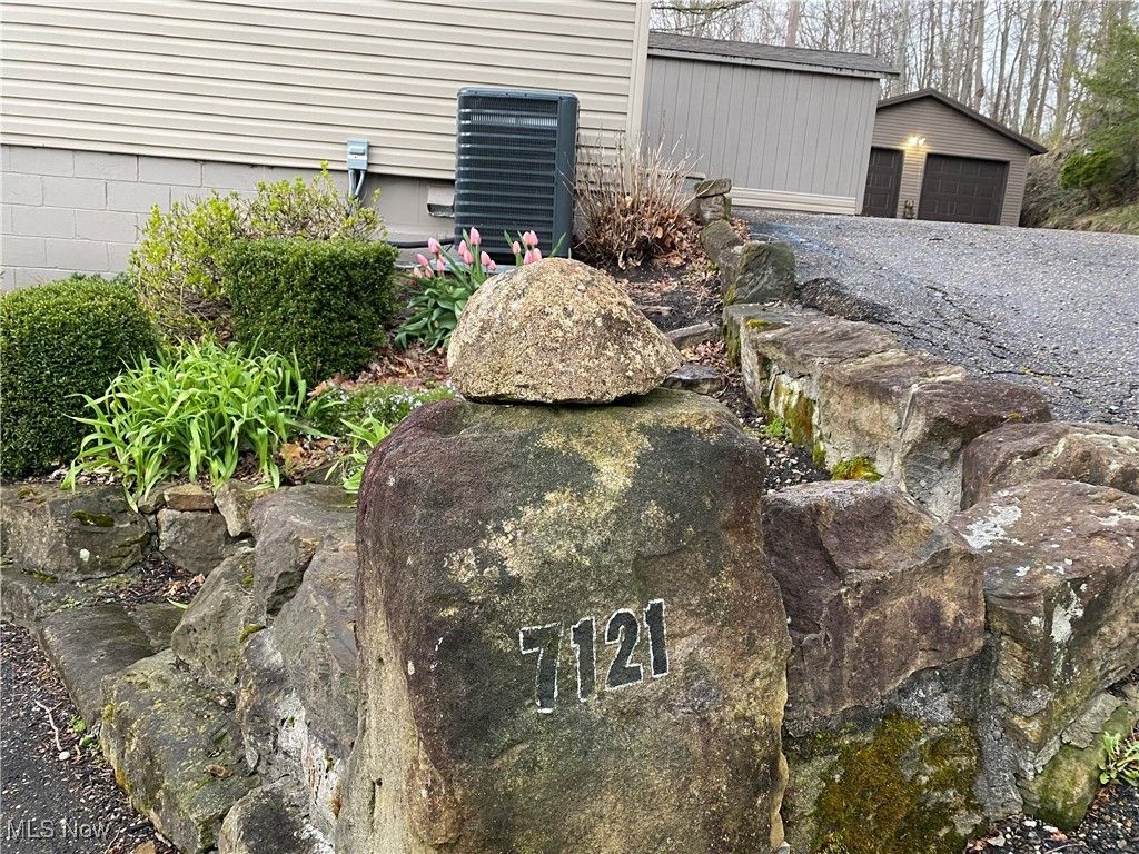 Photo of 7121 Fable Rd SW, Sherrodsville, OH 44675 (MLS # 5178644)