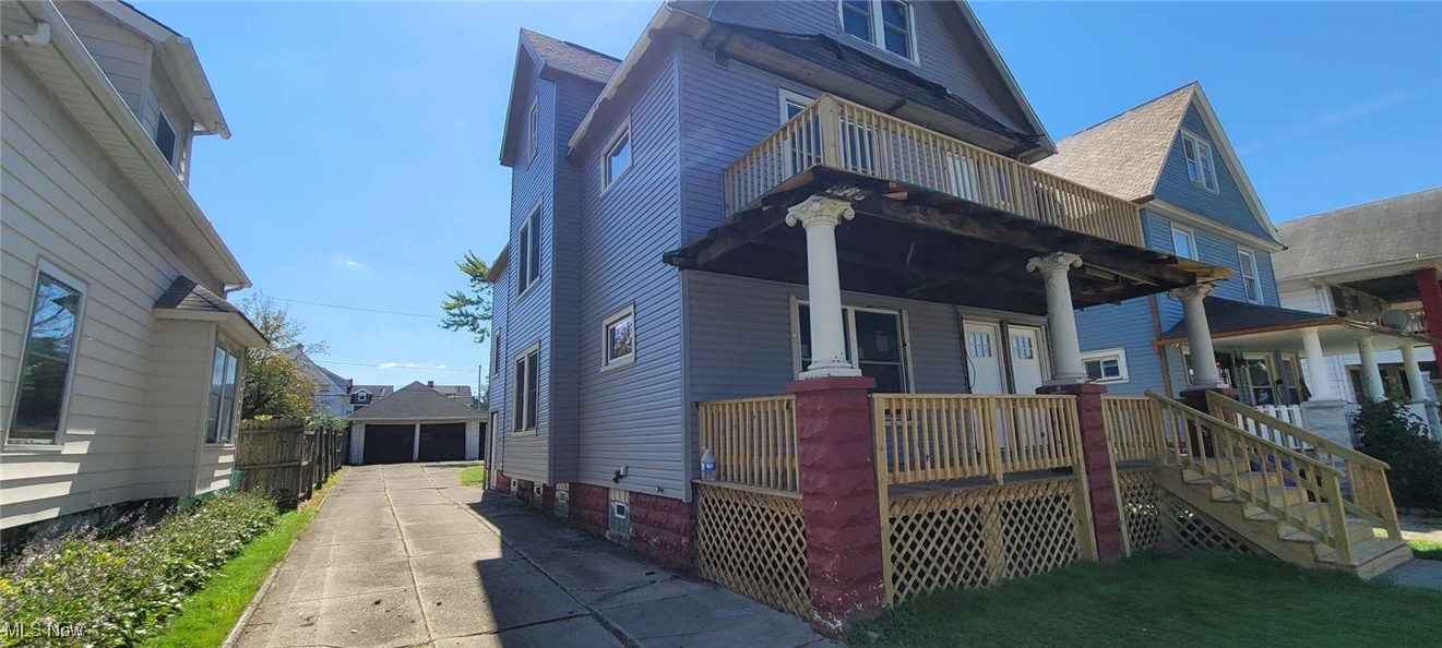 Laumar - Residential Income