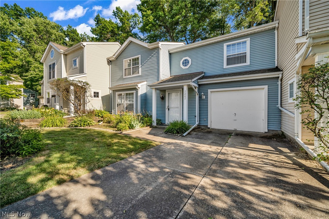COURTYARDS OF WOODBURY BLDG 23 UNIT 69 - Residential