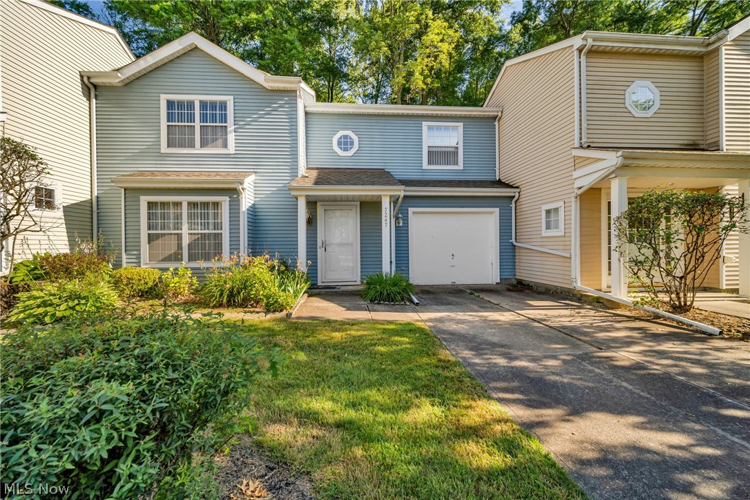 COURTYARDS OF WOODBURY BLDG 23 UNIT 69 - Residential