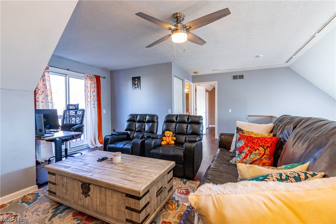 Settlers Village Condo - Residential Lease