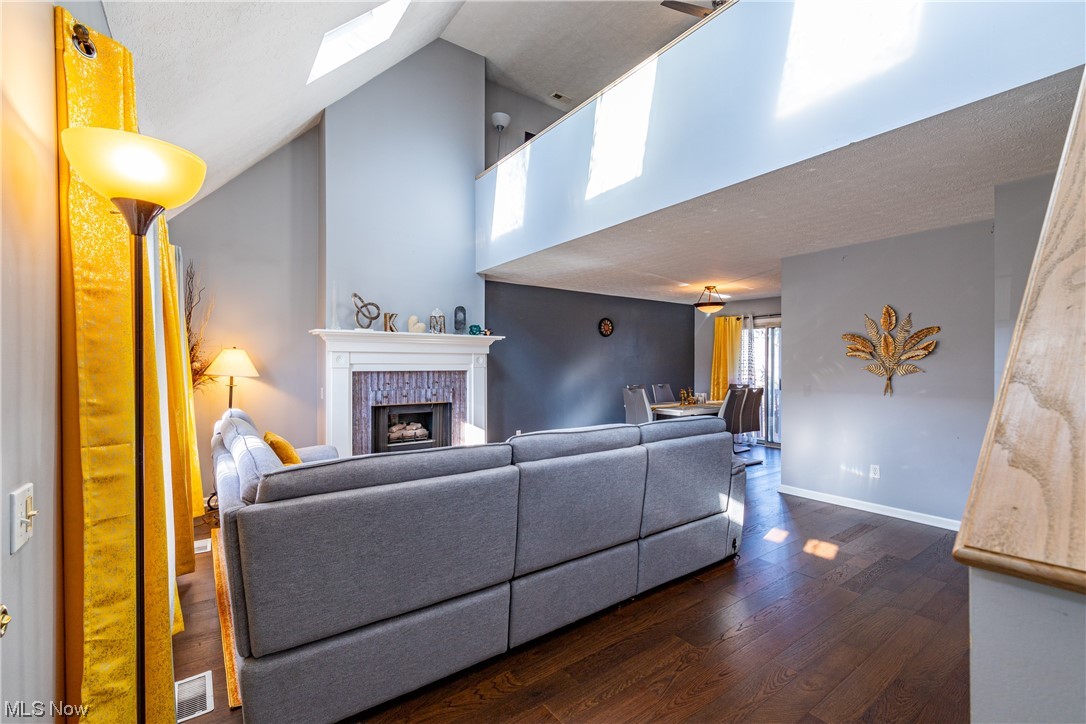 Settlers Village Condo - Residential Lease