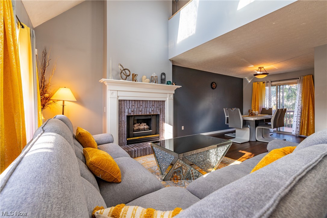 Settlers Village Condo - Residential Lease