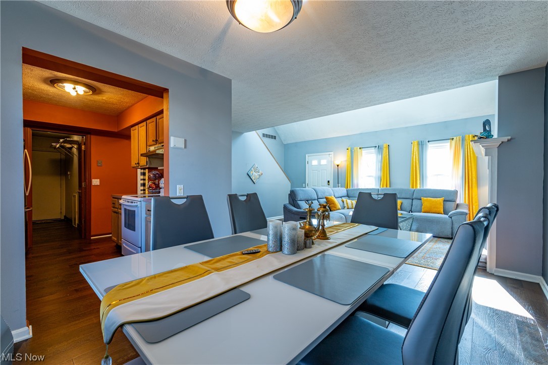 Settlers Village Condo - Residential Lease