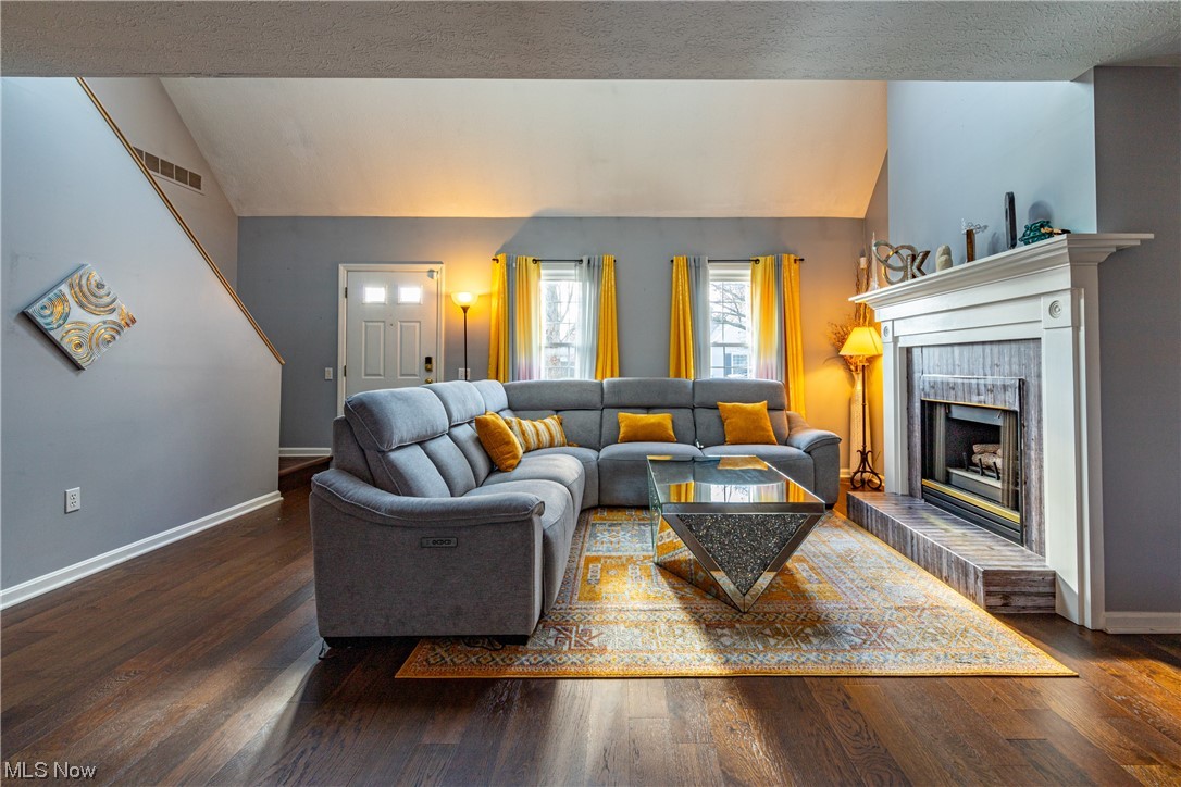 Settlers Village Condo - Residential Lease