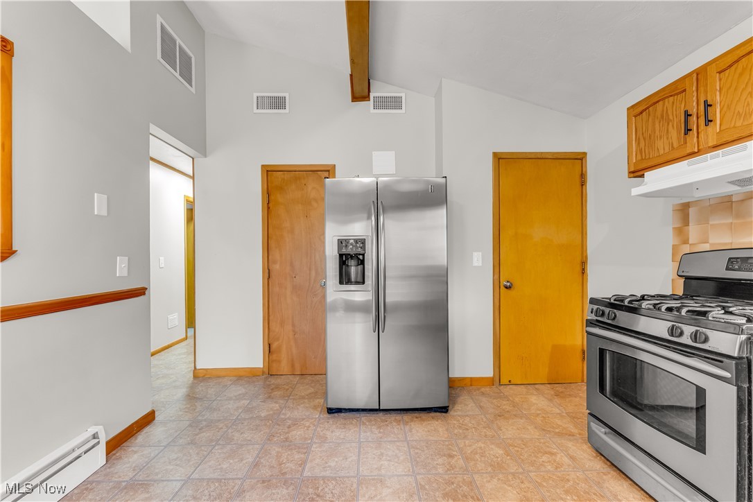 10701 Mountview Avenue, Garfield Heights, Ohio image 9