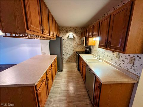 Tiny photo for 2331 E Market Street, Akron, OH 44312 (MLS # 5188171)