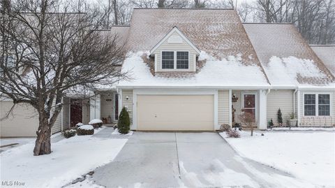 Photo of 7674 Creekwood Drive, North Royalton, OH 44133 (MLS # 5179115)