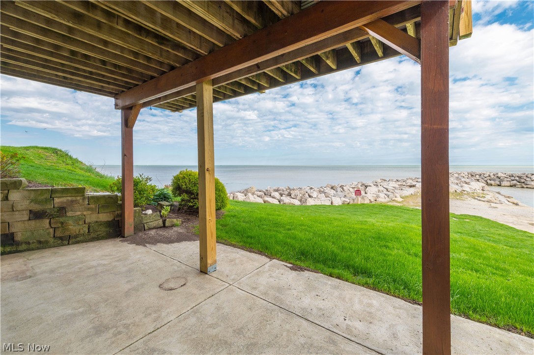 Compass Rose - Residential