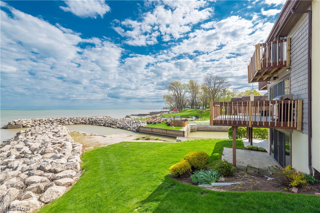 Compass Rose - Residential