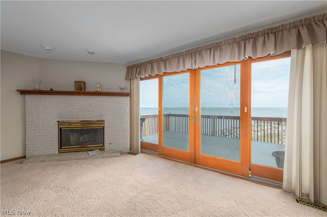 Compass Rose - Residential