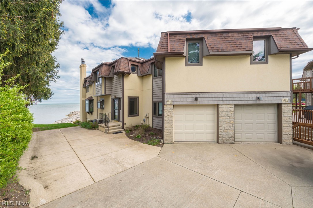 Compass Rose - Residential