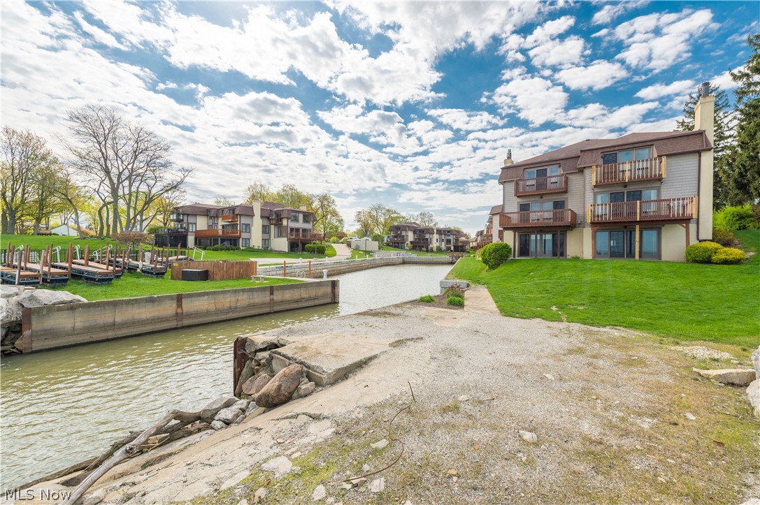 Compass Rose - Residential