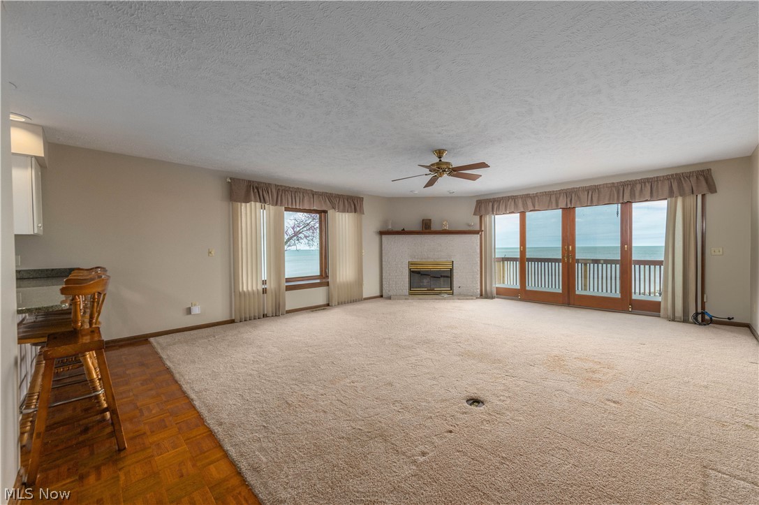 Compass Rose - Residential