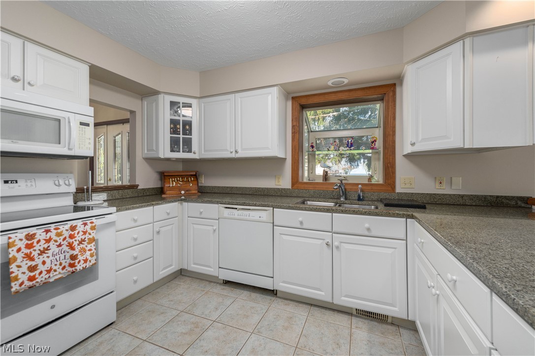 Compass Rose - Residential