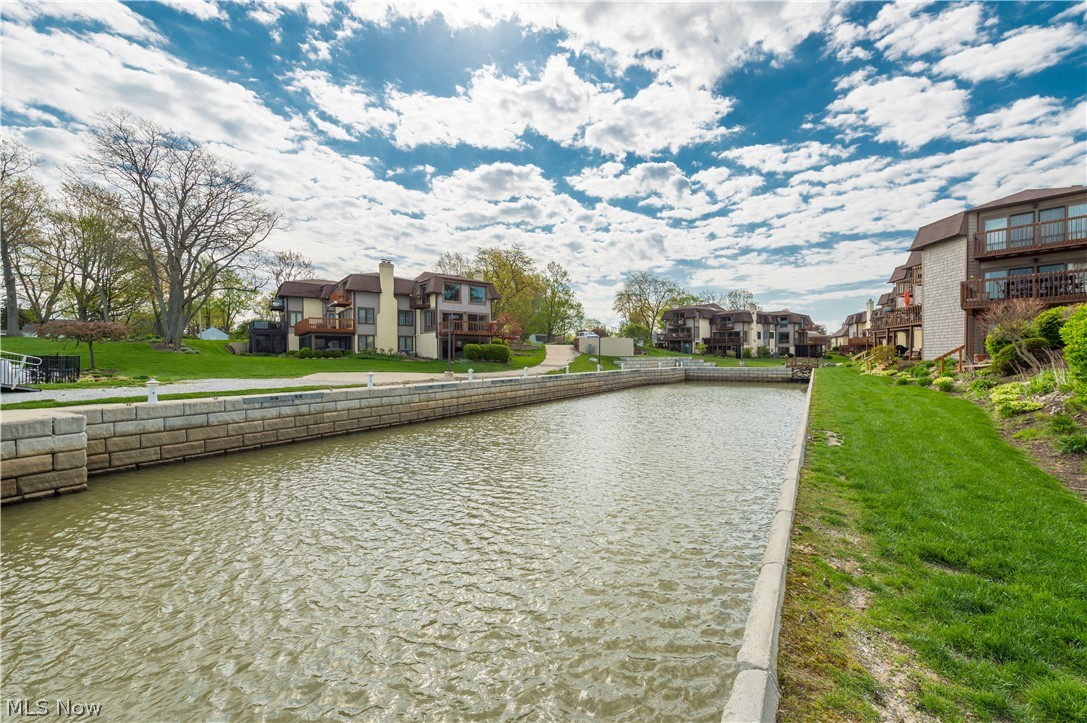 Compass Rose - Residential