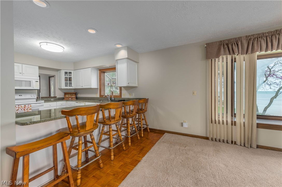 Compass Rose - Residential