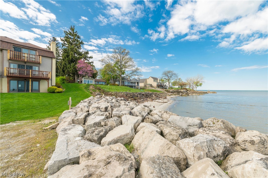 Compass Rose - Residential