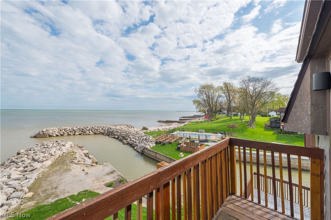 Compass Rose - Residential