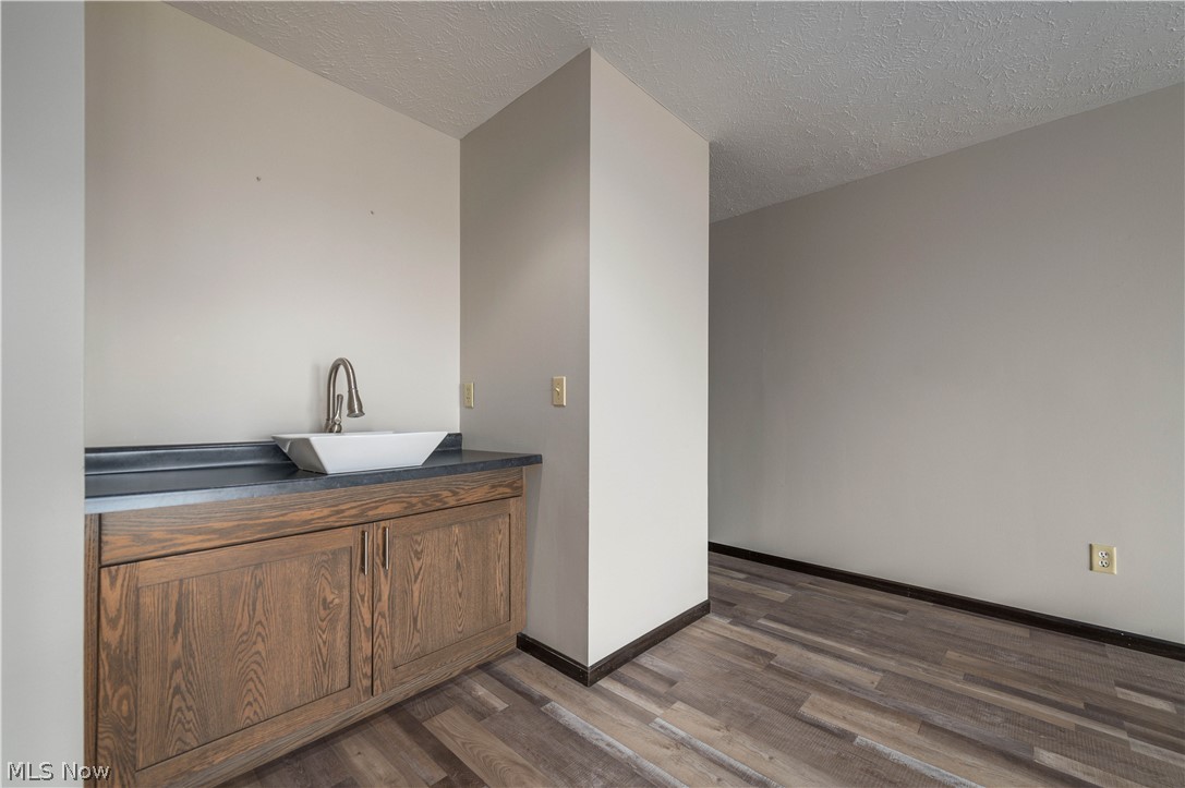 Compass Rose - Residential