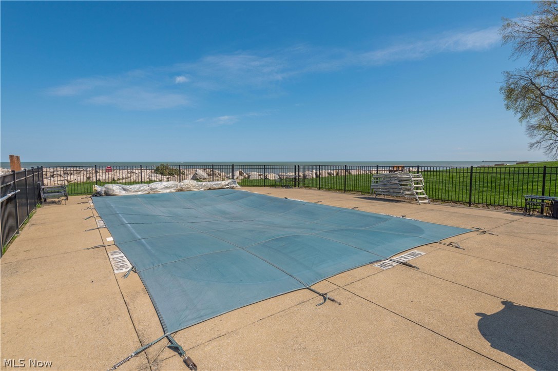 Compass Rose - Residential