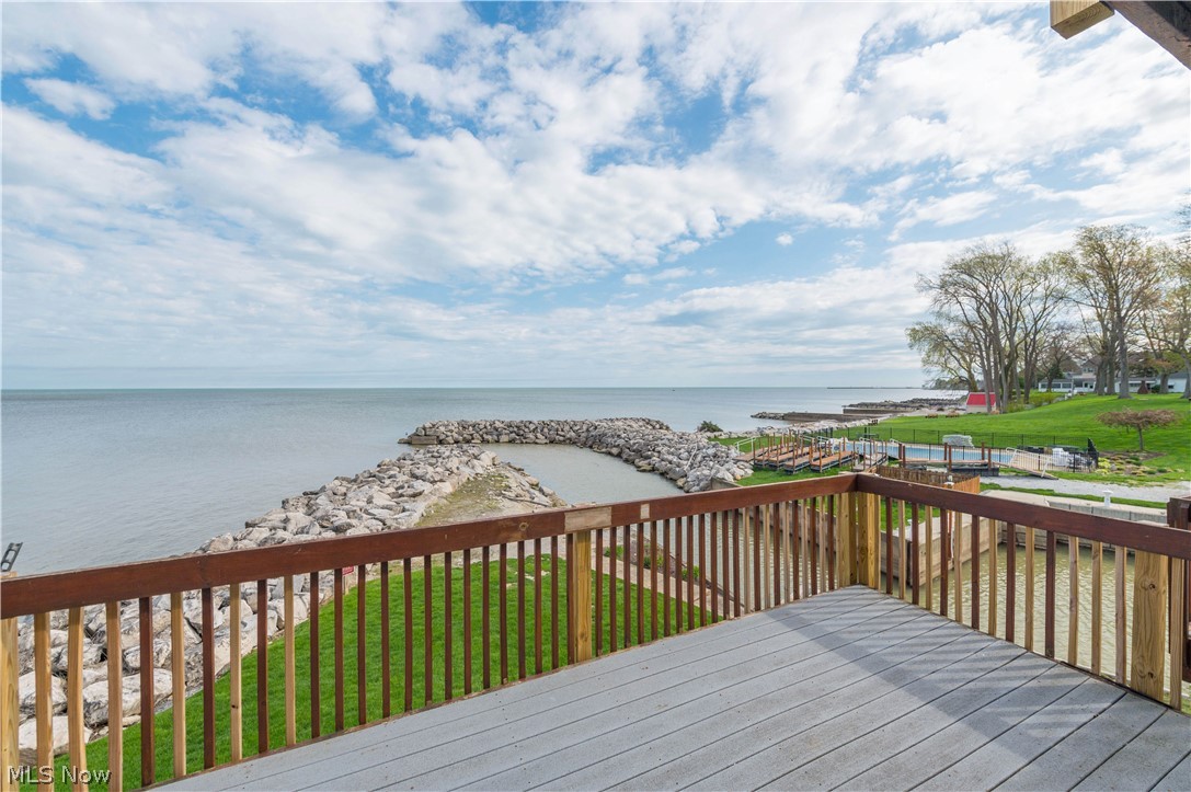 Compass Rose - Residential