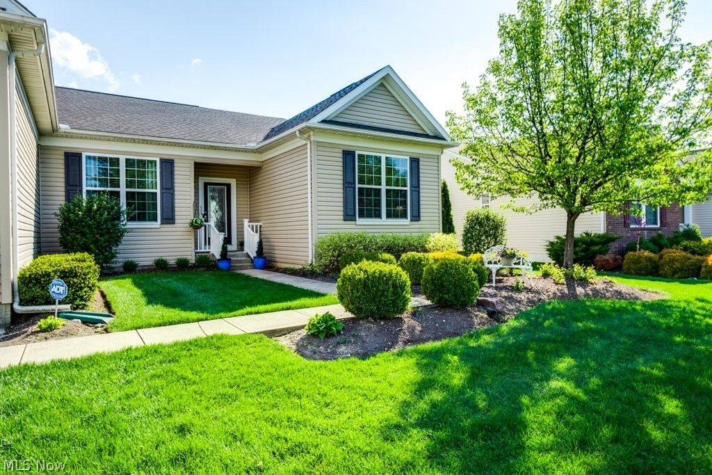 Photo of 38475 Kingsbury Drive, North Ridgeville, OH 44039 (MLS # 5204512)