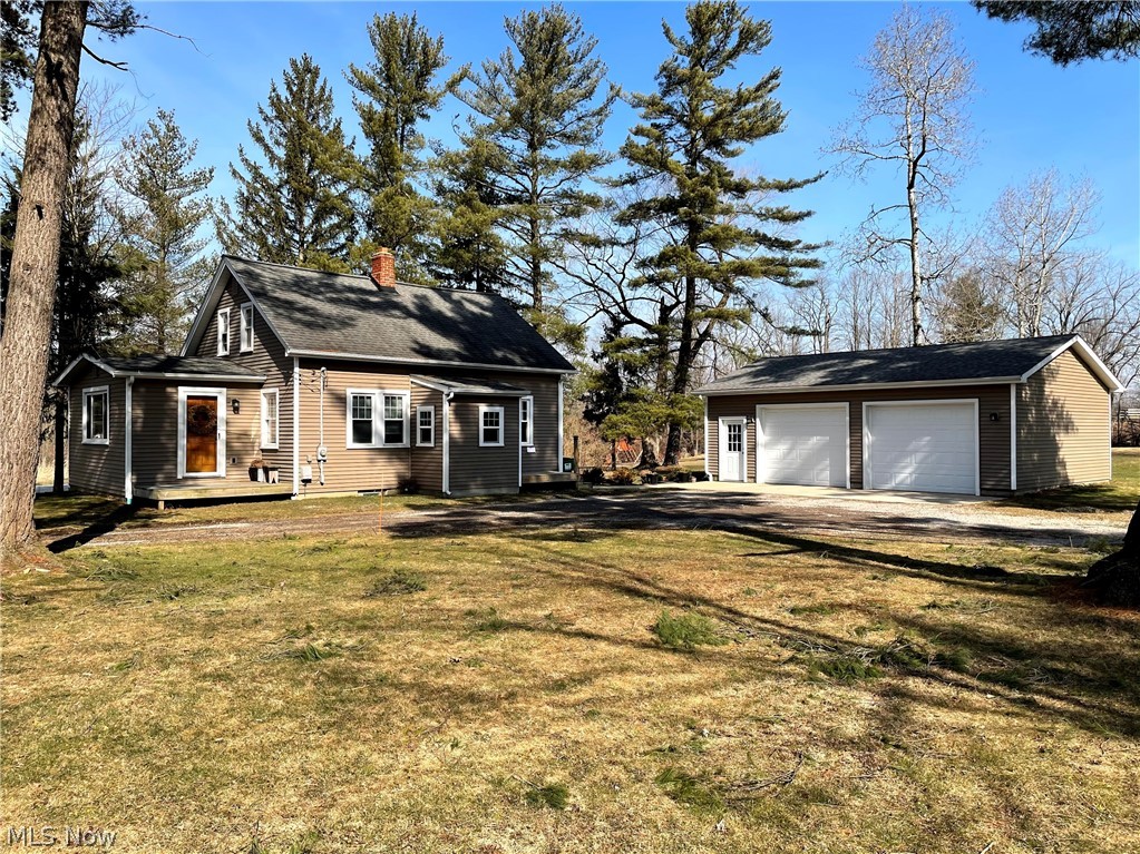 Location Location Location. In the City of Chardon this cute bungalow is waiting your personal touches. Located at the outskirts of the City limits on a large 1 Acre lot that backs up to the Geauga Park Districts hike and bike path. Oversized 32X24 two car Garage.