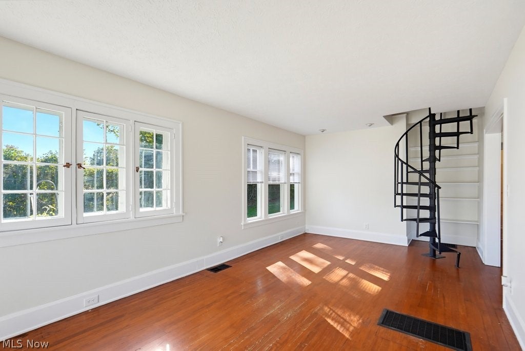 366 Riverside Drive