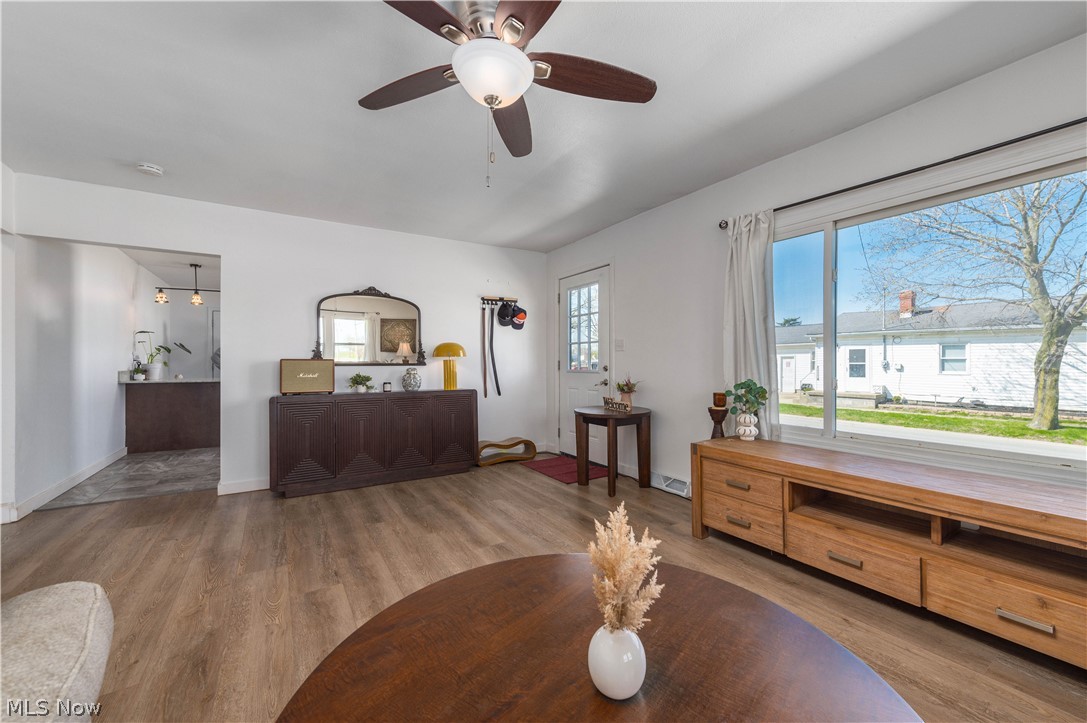 Sandusky Bus Mens Associ - Residential