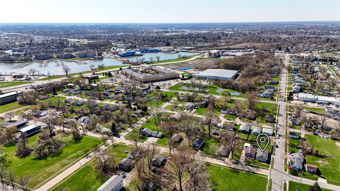 Sandusky Bus Mens Associ - Residential