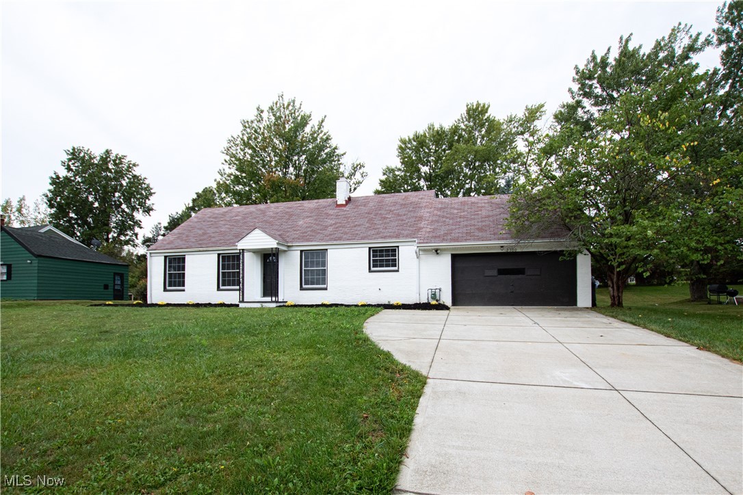 3730 Beacon Drive, Beachwood, Ohio image 43