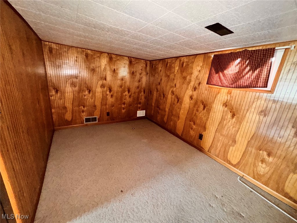 564 Jewett Road, Steubenville, Ohio image 18
