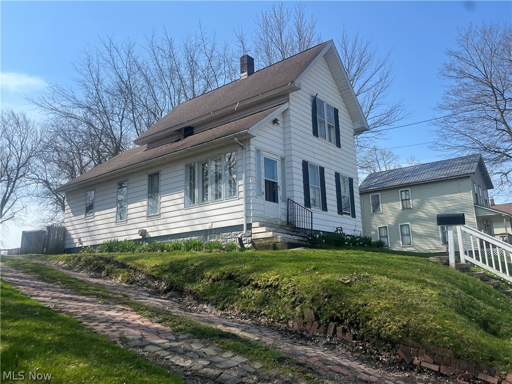 1142 W 8th Street, Ashtabula, Ohio image 3