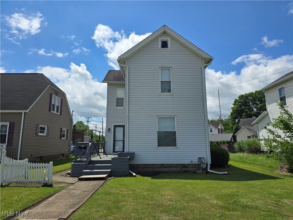815 Denman Avenue, Coshocton, Ohio image 1