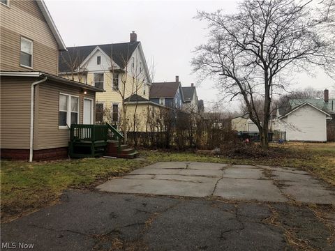 Tiny photo for 822 Highland Road NE, Canton, OH 44704 (MLS # 5187877)