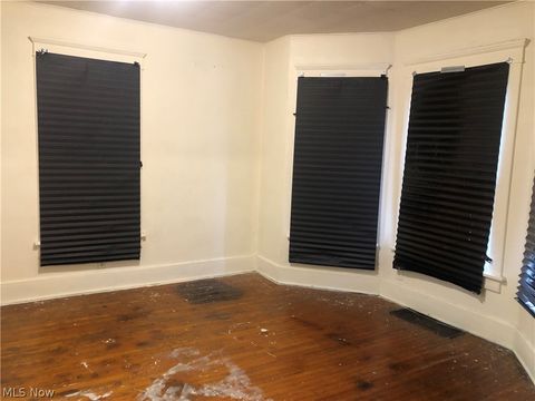 Tiny photo for 822 Highland Road NE, Canton, OH 44704 (MLS # 5187877)