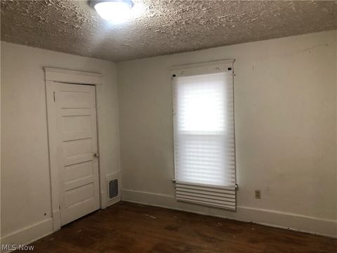 Tiny photo for 822 Highland Road NE, Canton, OH 44704 (MLS # 5187877)