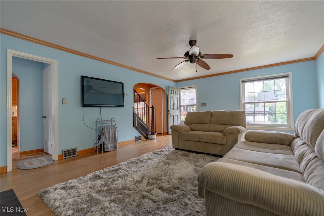 1439 12th Street, Canton, Ohio image 4