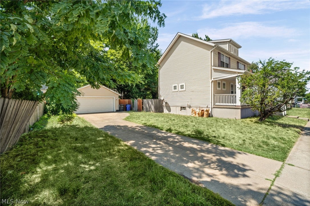 1696 E 85th Street