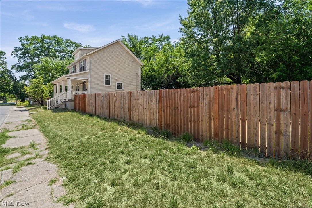 1696 E 85th Street