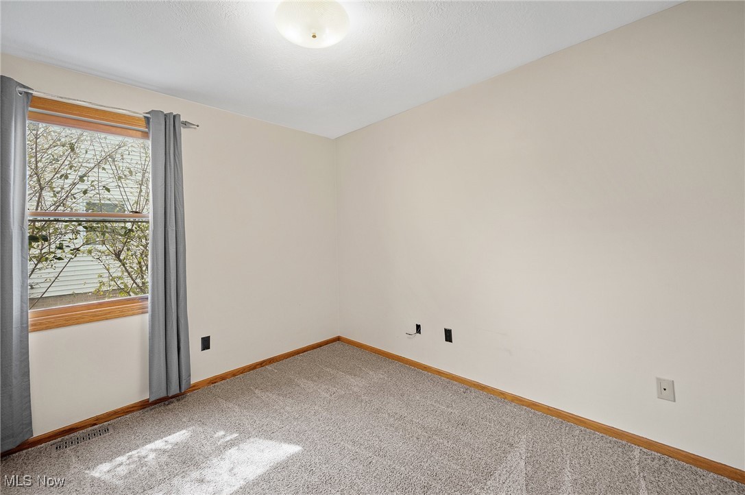 8254 Westmoor Road, Mentor, Ohio image 20