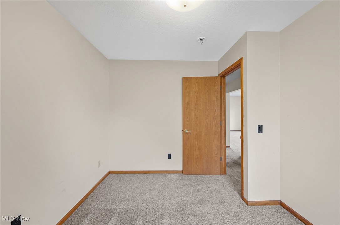 8254 Westmoor Road, Mentor, Ohio image 22