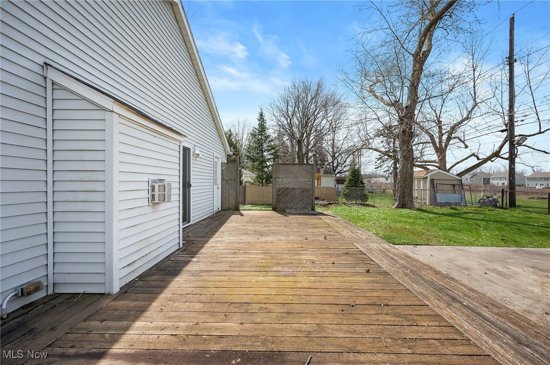 8254 Westmoor Road, Mentor, Ohio image 37