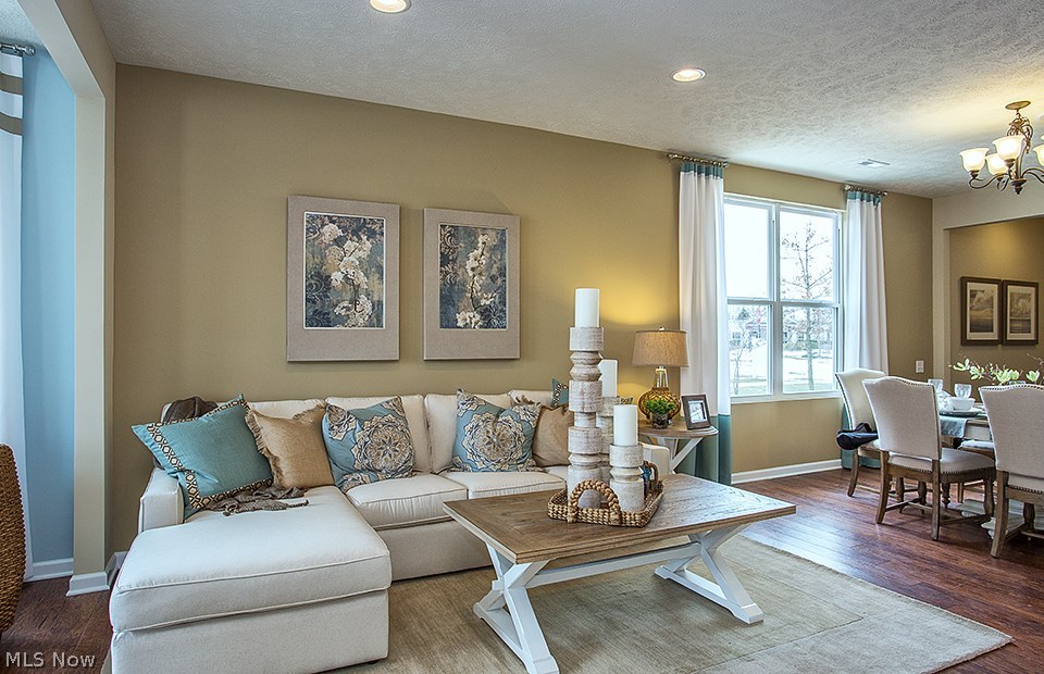 Pioneer Ridge - Residential