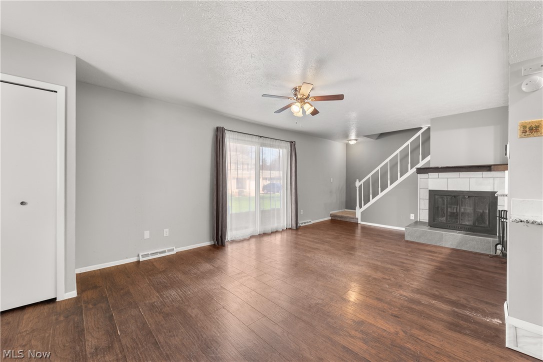 Independence Place West Condo - Residential