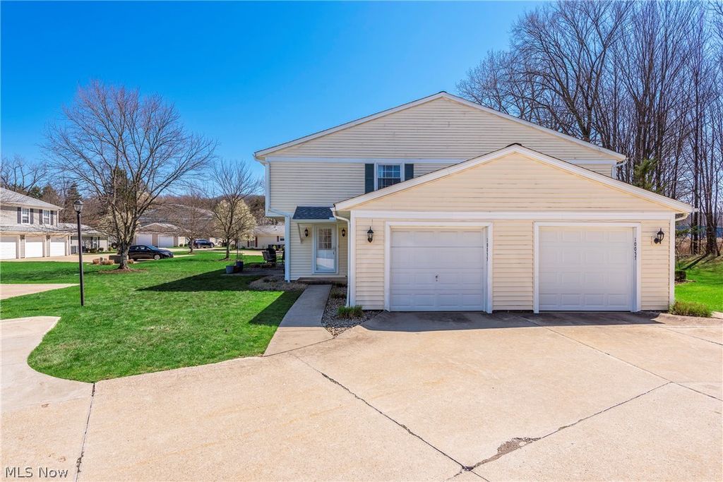 Photo of 10055 Independence Drive #9B, North Royalton, OH 44133 (MLS # 5200186)