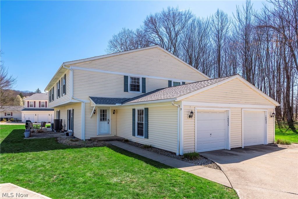 Photo of 10055 Independence Drive #9B, North Royalton, OH 44133 (MLS # 5200186)