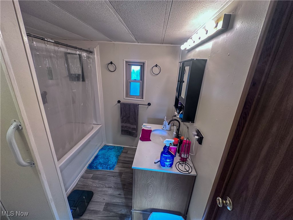 Lisbon, Ohio 44432, United States, 2 Bedrooms Bedrooms, ,2 BathroomsBathrooms,Residential,Active,223755